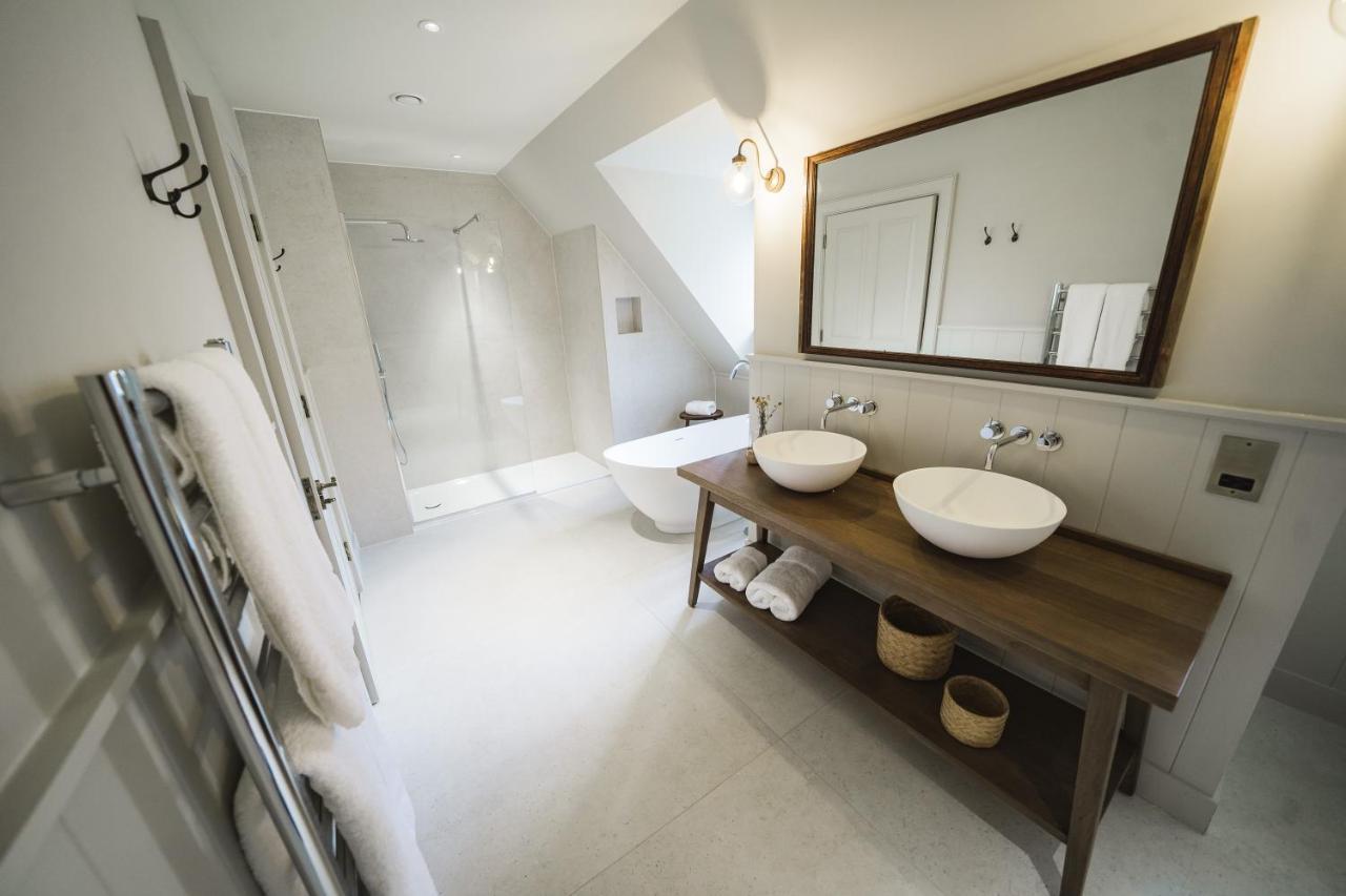 Highfield Park Hotel Hook  Bagian luar foto