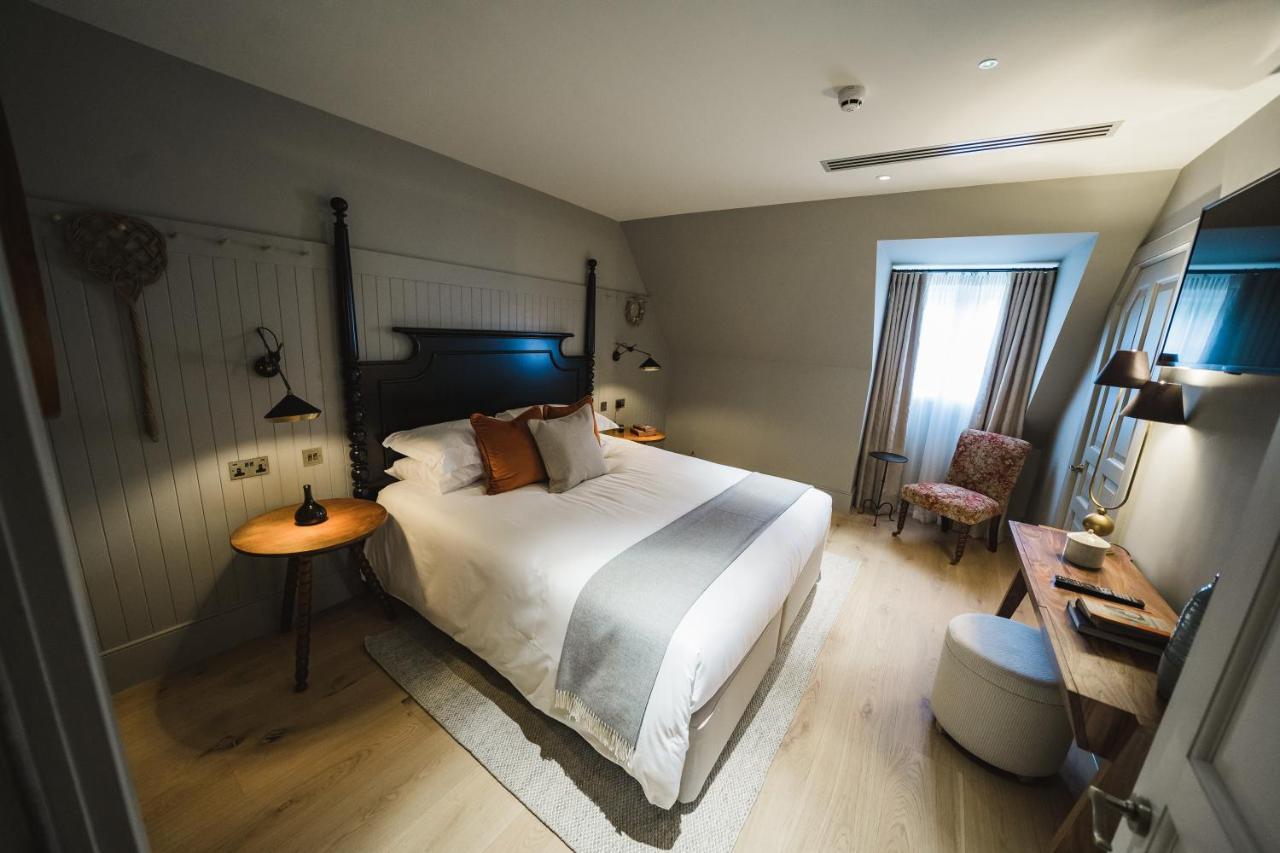Highfield Park Hotel Hook  Bagian luar foto