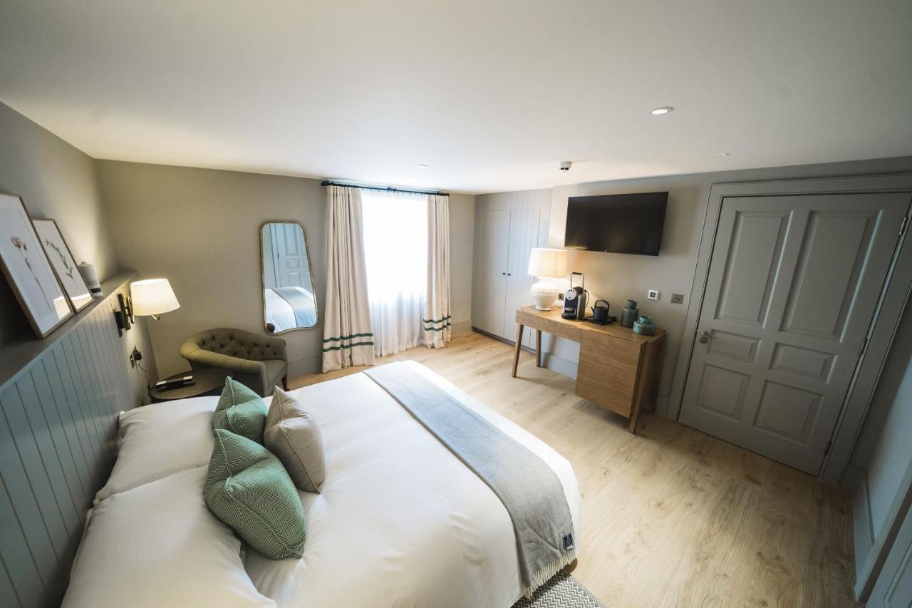 Highfield Park Hotel Hook  Bagian luar foto