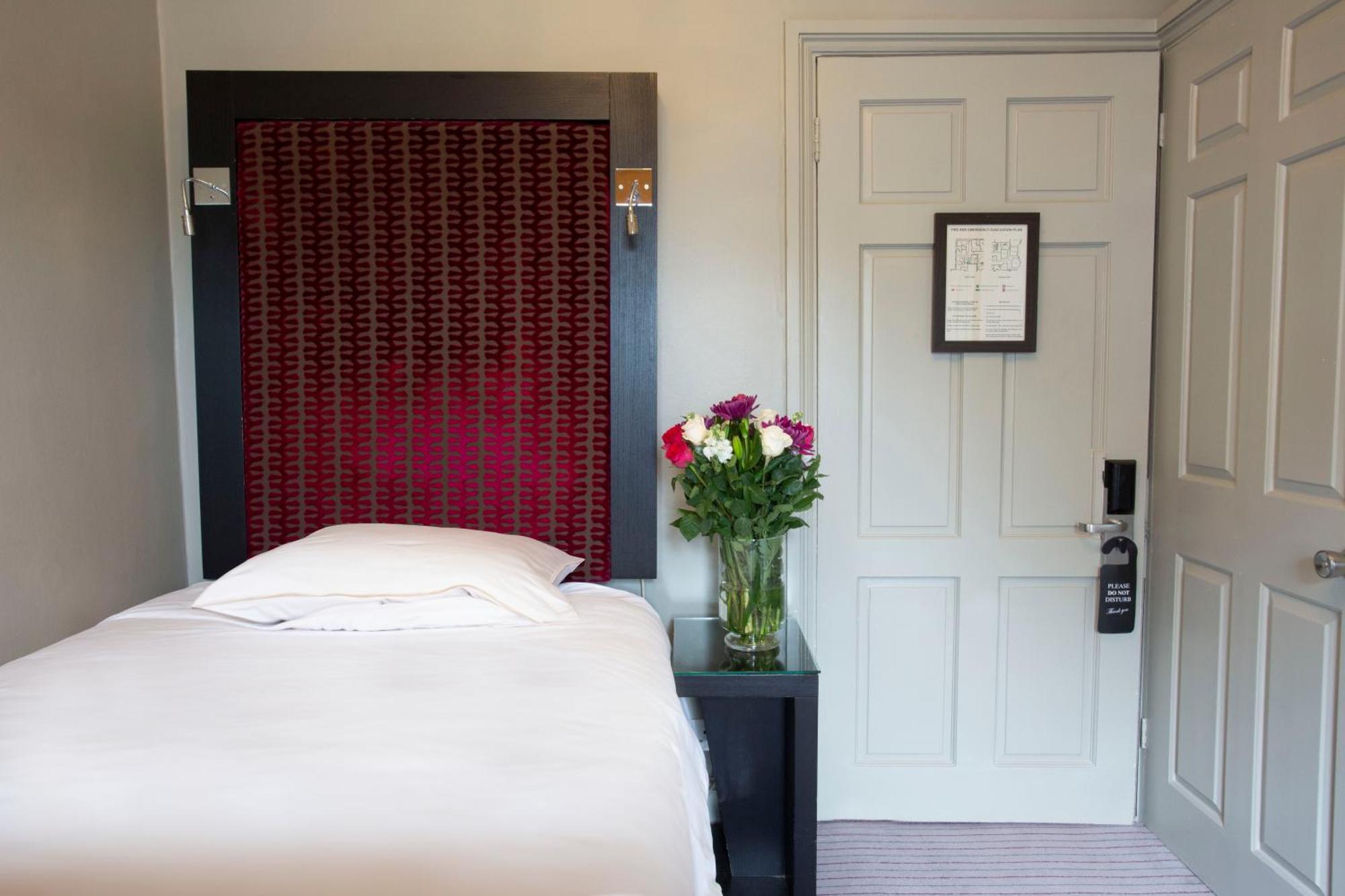 Highfield Park Hotel Hook  Bagian luar foto