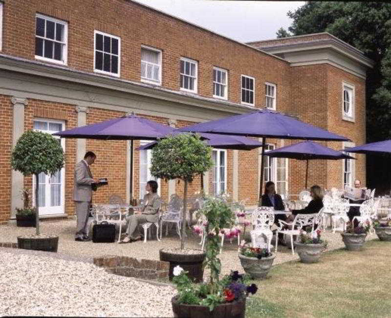 Highfield Park Hotel Hook  Bagian luar foto