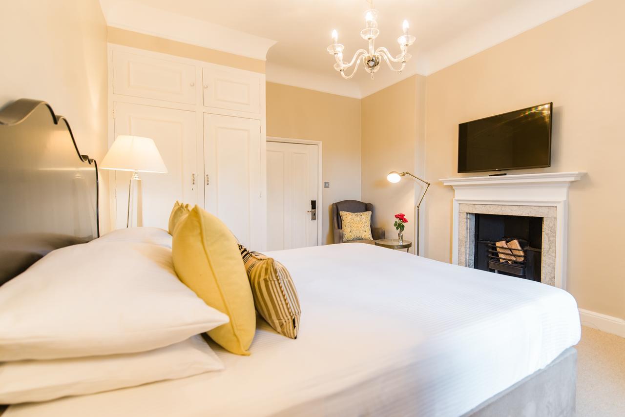 Highfield Park Hotel Hook  Bagian luar foto
