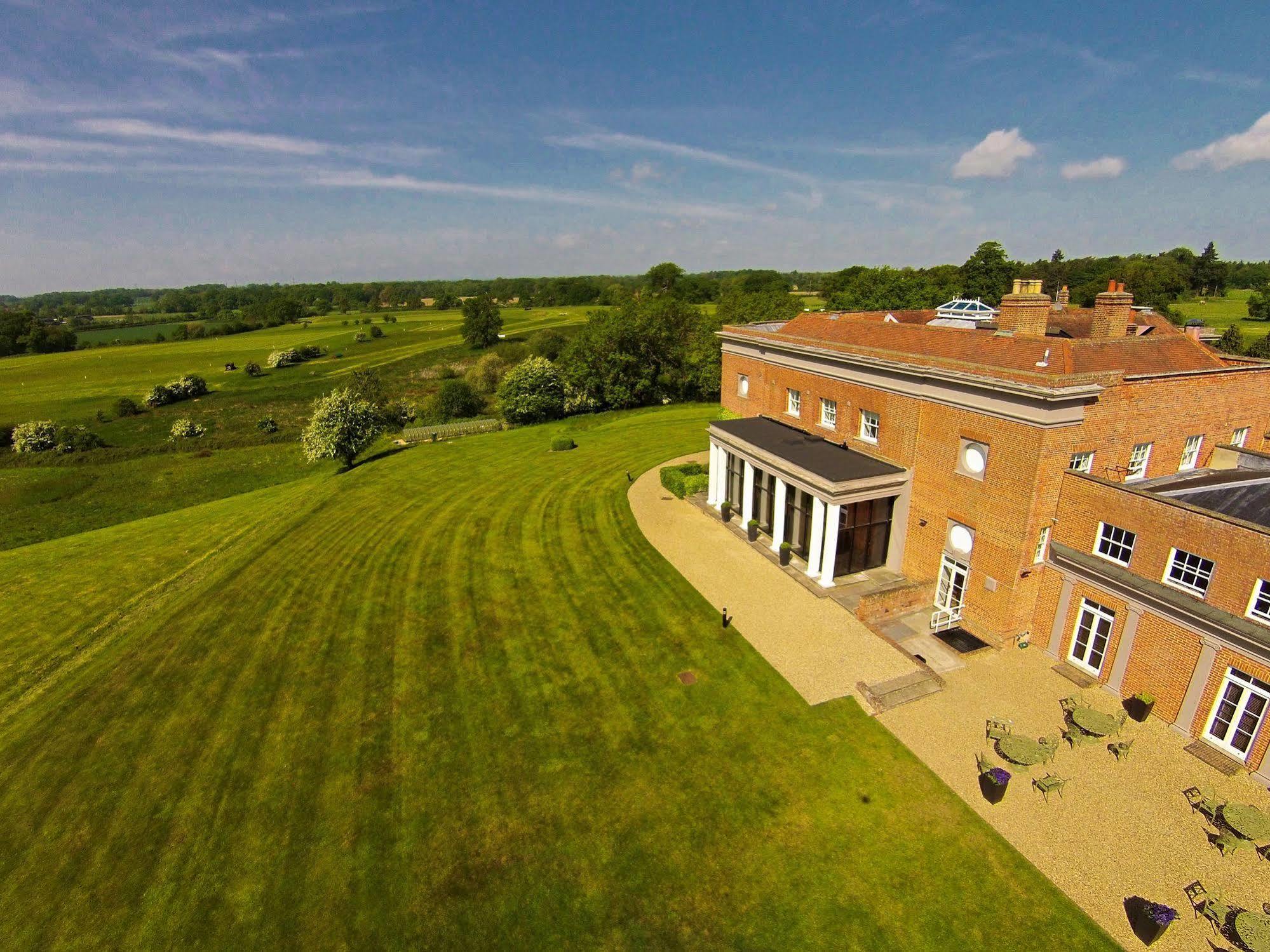 Highfield Park Hotel Hook  Bagian luar foto